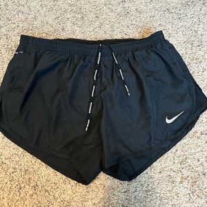 Women’s nike running shorts. NWOT